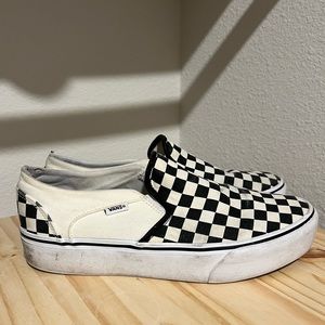 Checkered platform vans - women’s 11